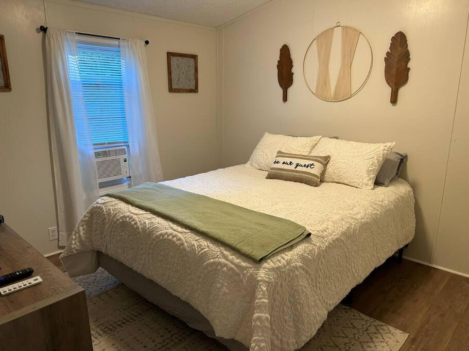 Tranquil Litchfield Retreat Villa ภายนอก รูปภาพ